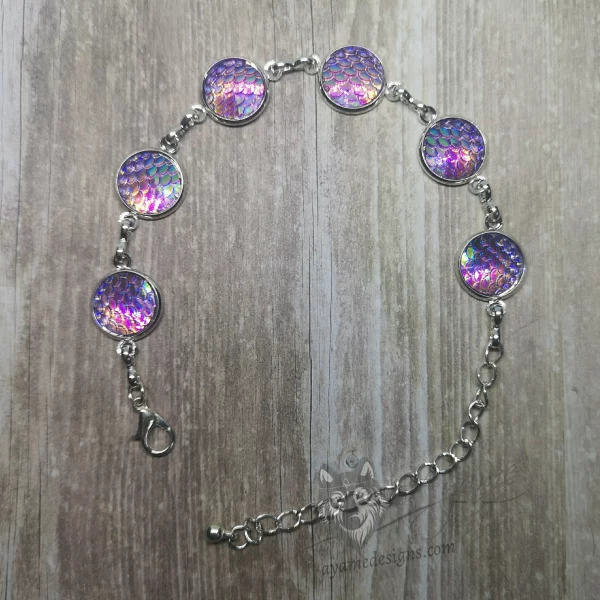 Adjustable stainless steel cabochon bracelet with purple resin mermaid scales