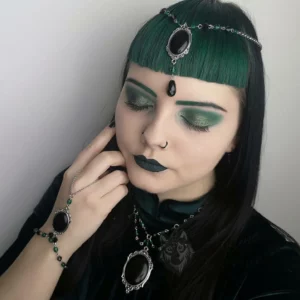 Handmade gothic jewellery set with black resin cameos in filigree frames, green Czech crystal beads and black Austrian crystal beads